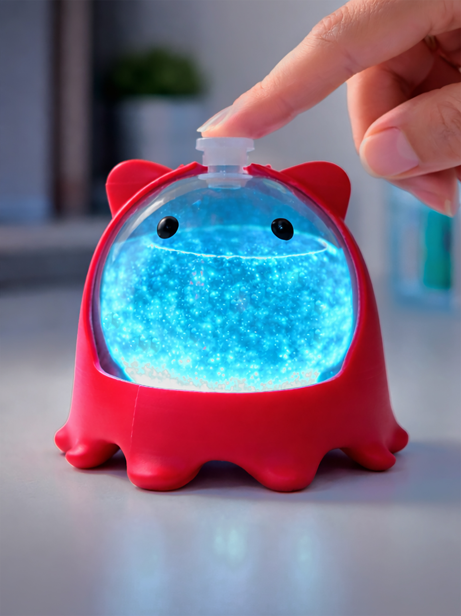PyroPet activated by hand